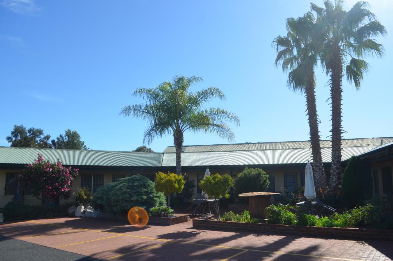 Ten Dollar Town Motel Gulgong Exterior photo